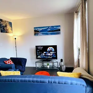 New Build-primetv-movie-games-airport 10 Mins Holiday home